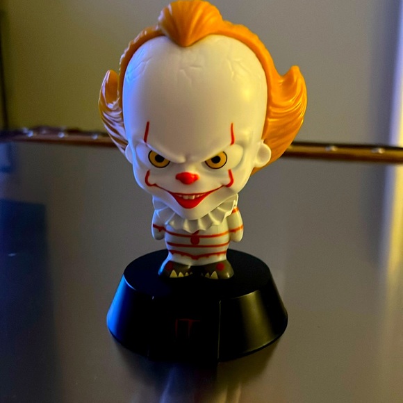 Pennywise lightup figure - Picture 1 of 2